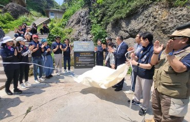 Civic Group Rebuilds Monument for First Swim Between Ulleung Island and Dokdo