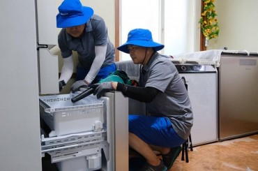 Home Appliance Makers Provide Repair Services in Flood-devastated Chungcheong Area