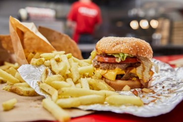 Five Guys Korea Sells 15,000 Burgers in a Week Since Grand Opening