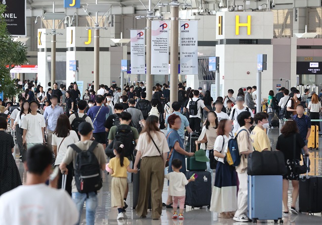 Complaints on Flight Ticket Purchases Double in H1: Data