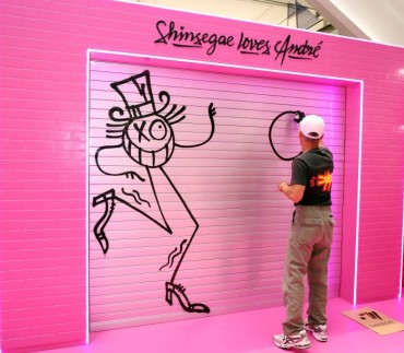 Shinsegae Department Store Unveils Dazzling Art Collaboration with Graffiti Maestro Andre Saraiva