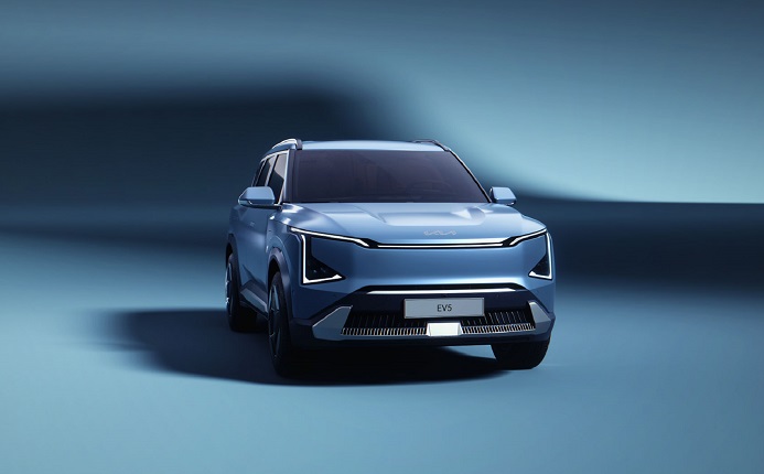 Kia Unveils Design of EV5 SUV