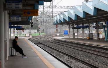 On the Third Day of Rail Strike, Trains Run at Nearly 80% Capacity