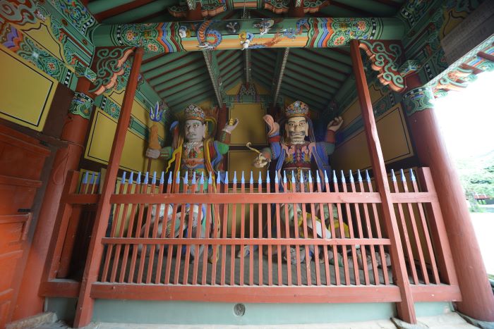 Eight Korean Temples to Bestow Treasured Status on Four Heavenly Kings Statues