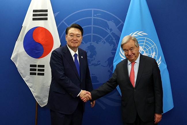 Yoon, U.N. Chief Discuss N. Korea, Ukraine