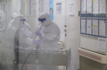 South Korea’s Pandemic Success Masks Challenges Faced by Public Hospitals