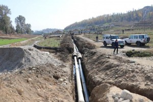 This undated file photo, captured from the International Committee of the Red Cross's website, shows the organization's water supply project being carried out in North Korea.  (Yonhap)