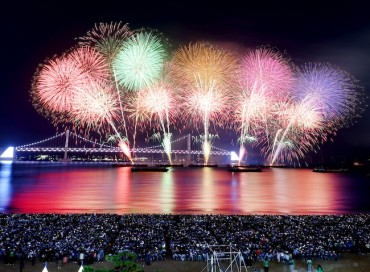 Busan Fireworks Festival Lights Up the Night as City Aims for 2030 World Expo