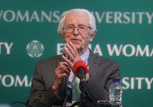 Siegfried Hecker, a professor emeritus at Stanford University and a renowned nuclear scientist with profound knowledge about North Korea's nuclear program, speaks during a press conference at Ewha Womans University in Seoul on Nov. 7, 2023. (Image courtesy of Yonhap) 