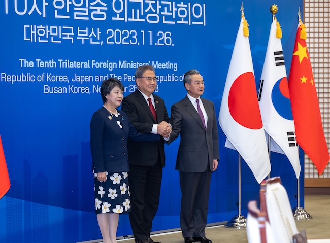 S. Korea, China, Japan Agree to Expedite Preparations for Trilateral Leaders’ Summit: FM