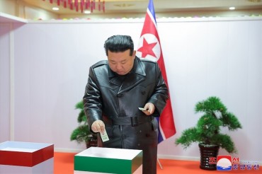 N. Korean Leader Casts Ballot in Local Elections