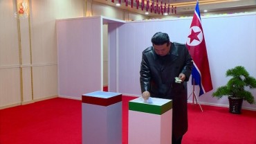 N. Korea Reports Opposing Votes in Elections for 1st Time