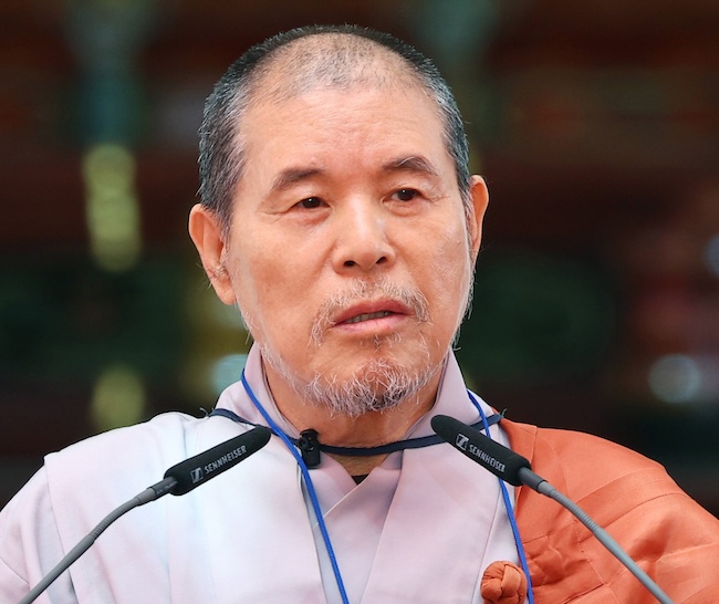 Ven. Jaseung, a former head of the Jogye Order, South Korea's largest Buddhist sect, is seen in this file photo. (Image courtesy of Yonhap) 
