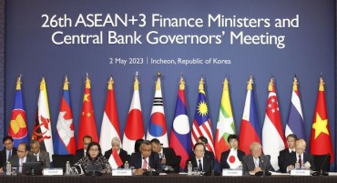 ASEAN-plus-3 Nations Discuss Currency Swap Policy, Financial Cooperation