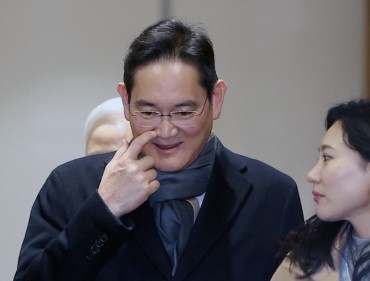 Samsung Electronics Head Stays S. Korea’s Richest Stockholder