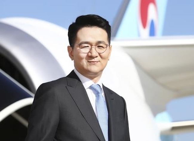 Korean Air Chief Aims to Complete Asiana Airlines Acquisition in 2024