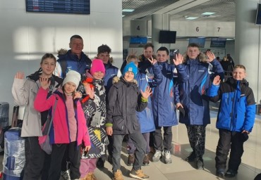 Russian Tourists Embark on First Group Trip to North Korea Since COVID-19 Pandemic