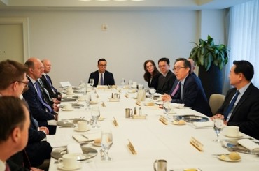 FM Cho Calls for U.S. Entrepreneurs to Expand Investment in S. Korea