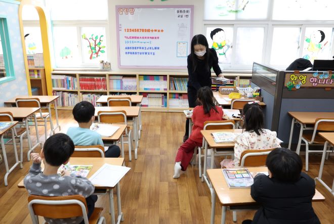 Hotline on Teachers’ Rights Infringement to Open Next Month