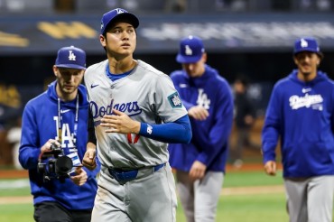 Dodgers Superstar Ohtani’s Interpreter Fired While in Seoul amid Theft Allegation