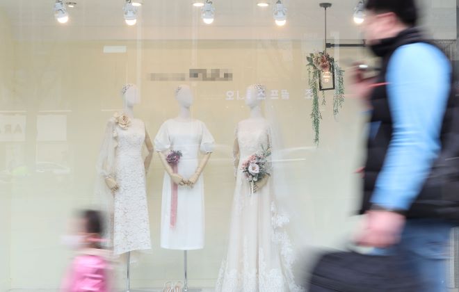 South Korea’s Marriage Rates Plummet 40% in a Decade, Threatening Future Birthrates