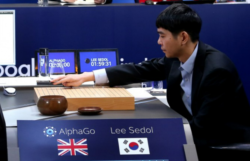 AI No Longer a Fearsome Prospect, Says Go Grandmaster Beaten by AlphaGo