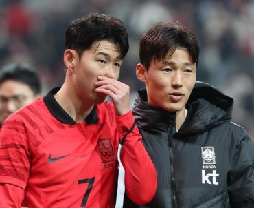 South Korean Soccer Star Son Heung-min Welcomes Back Teammate After Chinese Detainment