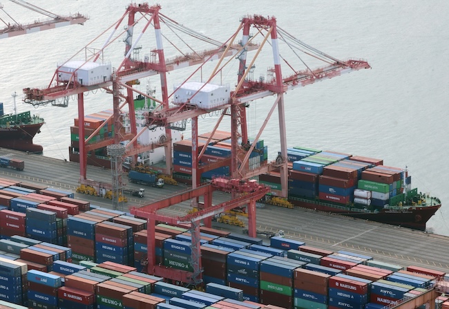 Exports Rise for 6th Straight Month in March