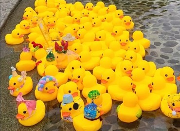 Gimpo Readies for Rubber Duck Race at Marina Festival