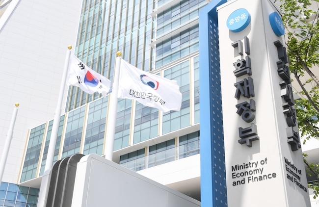 S. Korea’s Fiscal Deficit Hits Record High through March