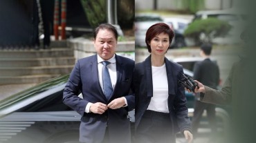 South Korea Court Orders SK Chief to Pay Huge Divorce Settlement