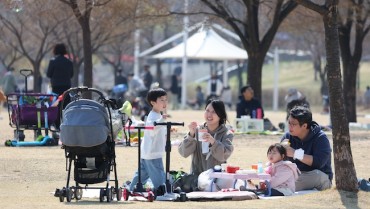South Korean Youth Enjoying Improved Family Ties and Outlook After Pandemic