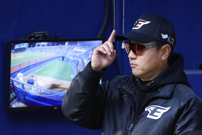 Manager for Slumping KBO Club Eagles Quits