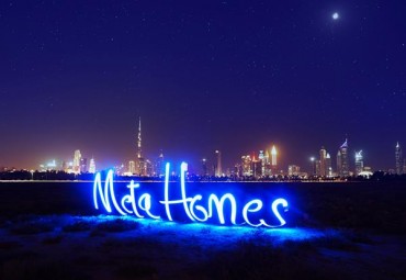 MetaHomes Celebrates Art and Innovation with World-Renowned Light Painting Artist, Roy Wang