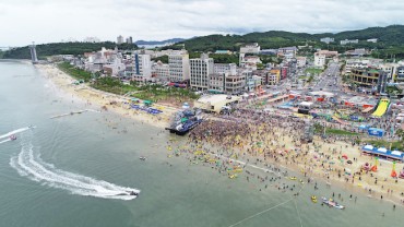 South Korea’s Largest West Coast Beach Opens for Summer Season, Featuring Mud Festival and Pet-Friendly Areas