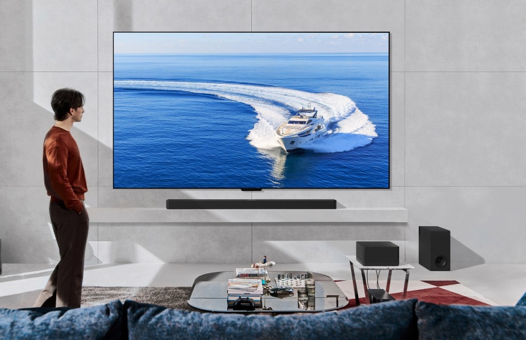 A key feature of these TVs is their use of 60GHz high-band frequency for wireless transmission. (Image courtesy of LG Electronics)