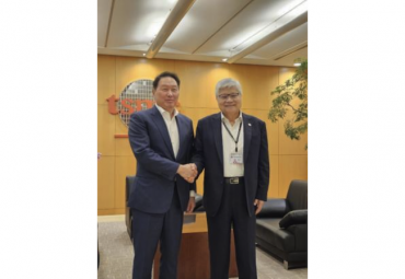 SK Group Chairman Meets TSMC Chairman in Taiwan