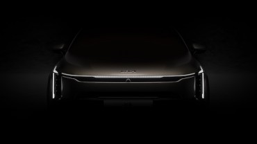 Kia Unveils Teaser Images for Upcoming Face-lifted K8 Sedan