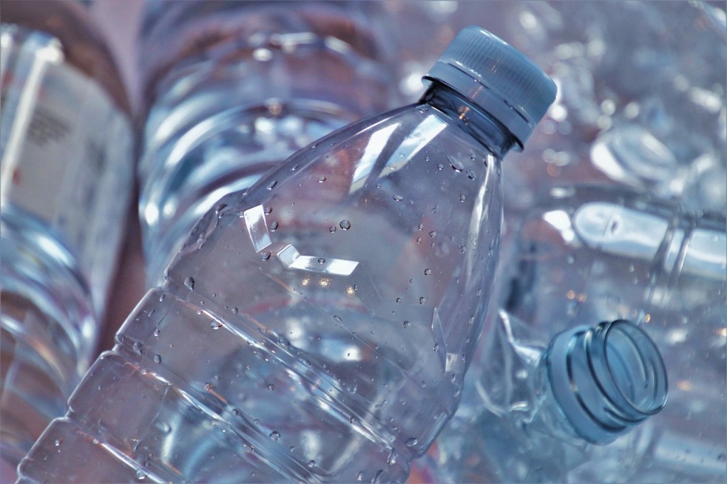 The initiative, revealed on August 30, aims to increase the recycling rate of clear PET bottles. (Image courtesy of Pixabay/CCL)