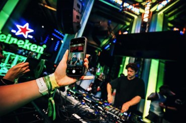 Heineken Hides Message in Barry Can’t Swim Show at Amsterdam Dance Event Calling for People to Put Away Their Phones