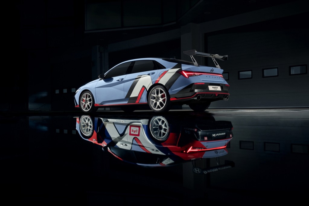 Hyundai Elantra N TCR Edition (Image courtesy of Hyundai Motor Company)