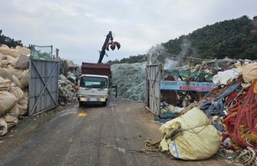 Near North Korean Waters, South Korean Crab Fishermen Clash With Officials Over Net Disposal