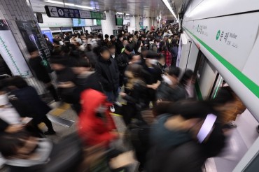 Work-to-rule Protests Delay Subway Services in Capital Area