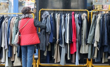 Clothing Expenditure Falls to Record Low Amid Sluggish Demand and Warm Weather