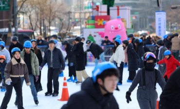 Holiday Cheer Returns to Seoul Despite Political, Economic Challenges