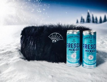 FRESCA™ Mixed Helps Fans Keep Drinks Cool and Hands Warm with Après Ski’s Hottest New Accessory—the FRESCA™ Mixed Muff Designed by Christian Cowan