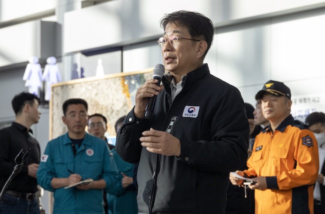 Gov’t to Tighten Oversight on Low-cost Carriers following Jeju Air Crash