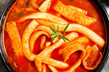 South Korea’s Rice Cake Exports Hit Record High, Fueled by Global Tteokbokki Craze