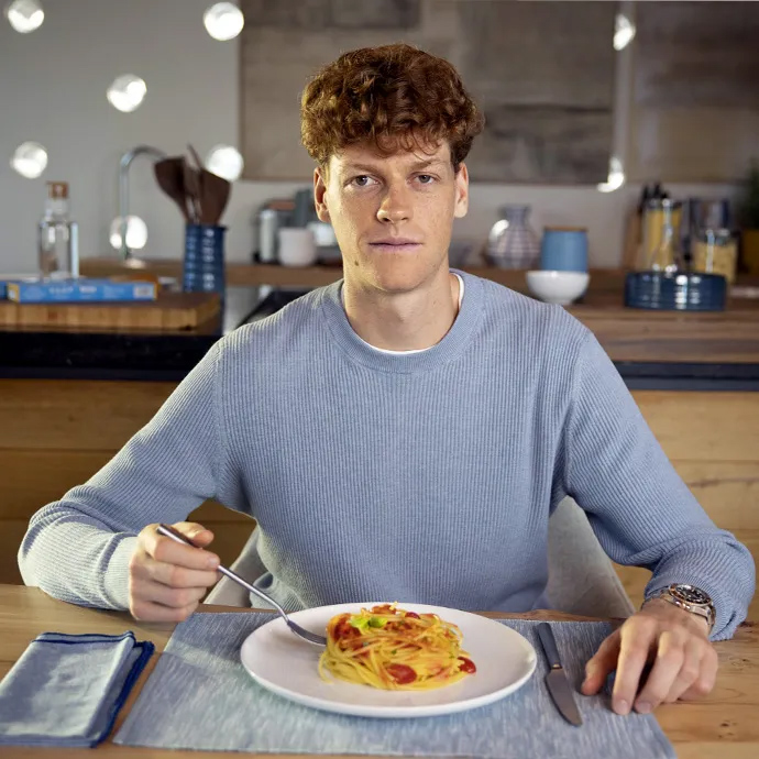 Jannik Sinner Stars in new De Cecco Pasta Campaign