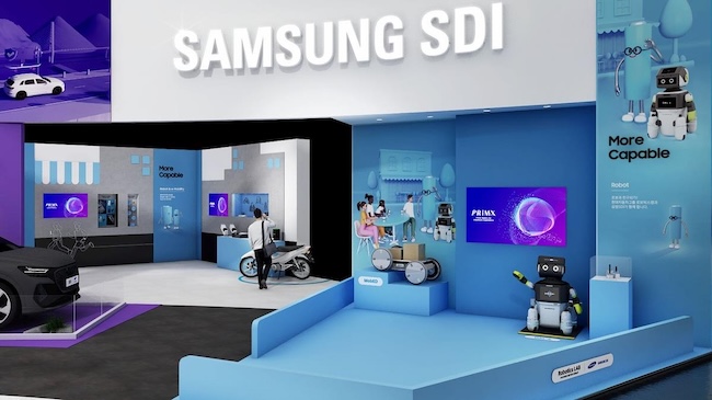 This photo taken on March 3, 2025, and provided by Samsung SDI Co. shows DAL-e and MobED, robots developed by Hyundai Motor Group Robotics LAB and equipped with its cylindrical batteries, displayed at its booth during the InterBattery 2025 trade show taking place in southern Seoul. (Image courtesy of Yonhap)